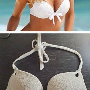 Victoria Secret Bombshell Lace bikini top